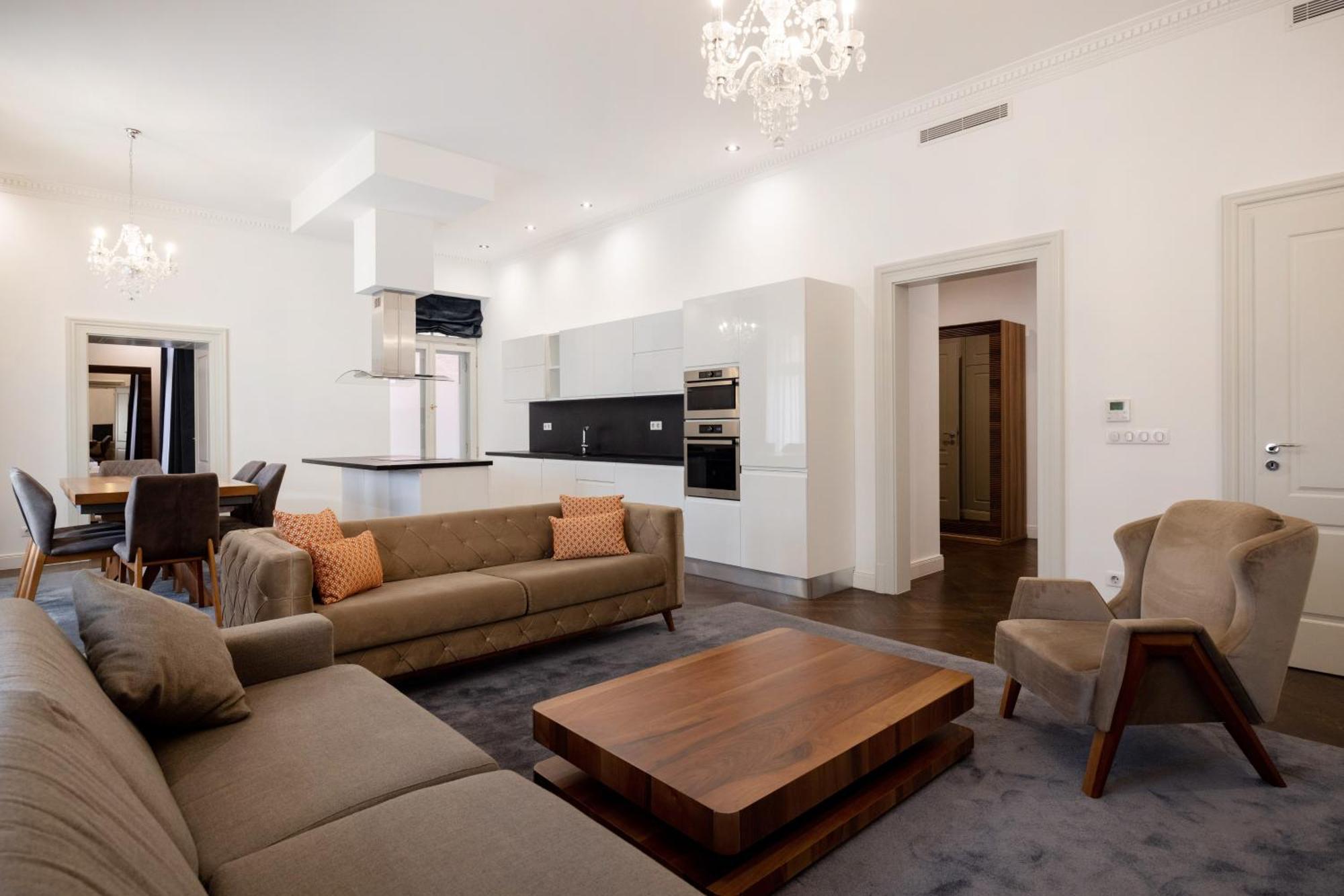 Zoya Luxury Residence Budapest Ngoại thất bức ảnh The interior of a typical apartment